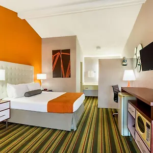 Howard Johnson By Wyndham Airport/downtown Area Hotel Phoenix